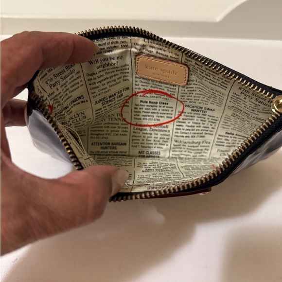 Kate Spade Black patent leather Clutch with tan and Gold-Tone Accents - Picture 8 of 11